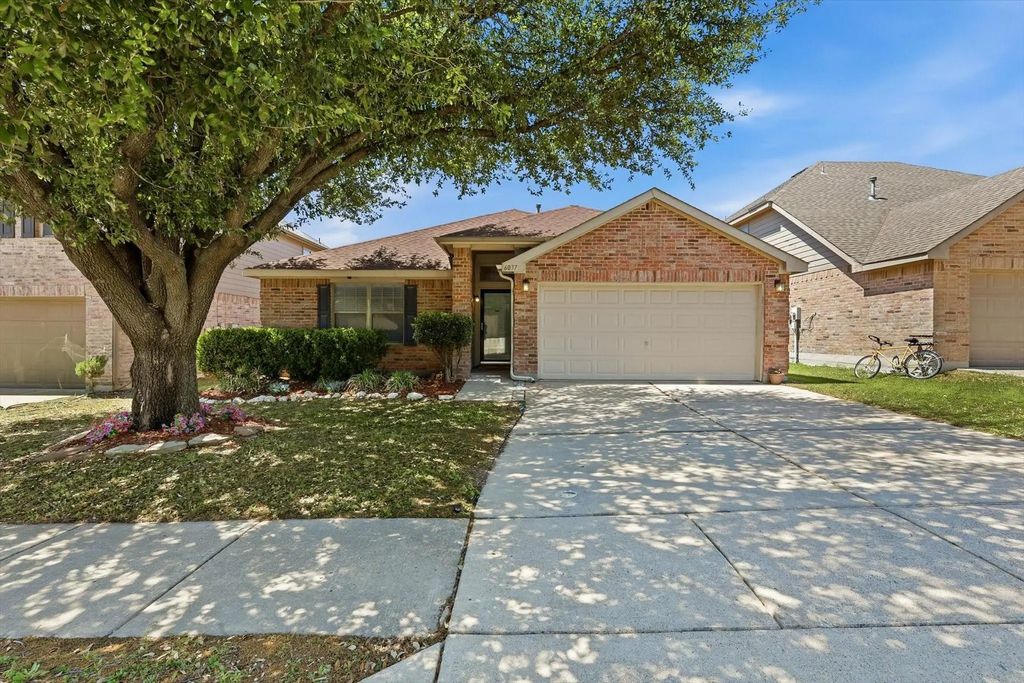 6037 Horn Cap Drive, Fort Worth