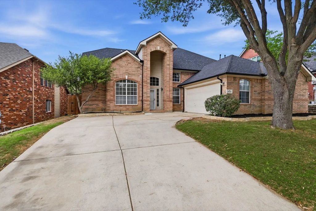 3820 Blueridge Drive, The Colony