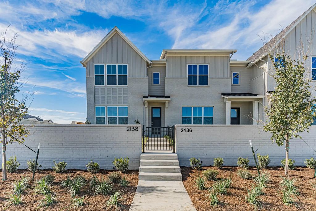2144 Village Walk Place, Aledo
