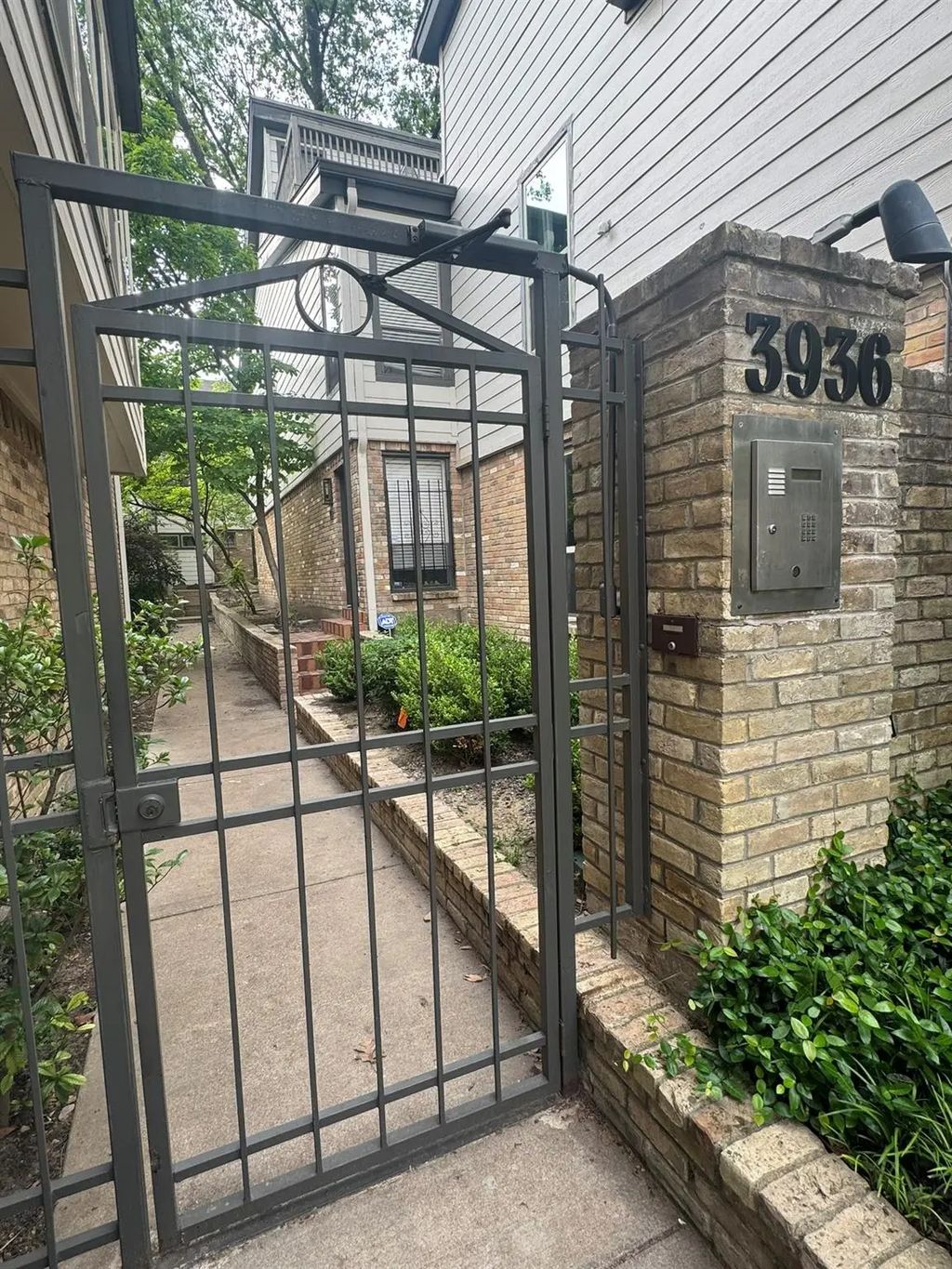 3936 Travis, Dallas
