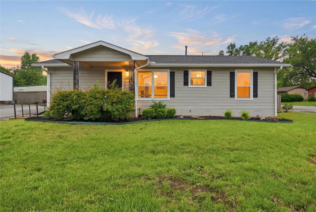 306 W Haning Street, Howe