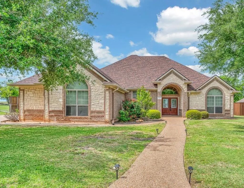 1405 Val Halla Park, Robinson