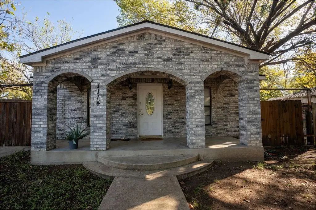 1114 Alexander Street, Irving