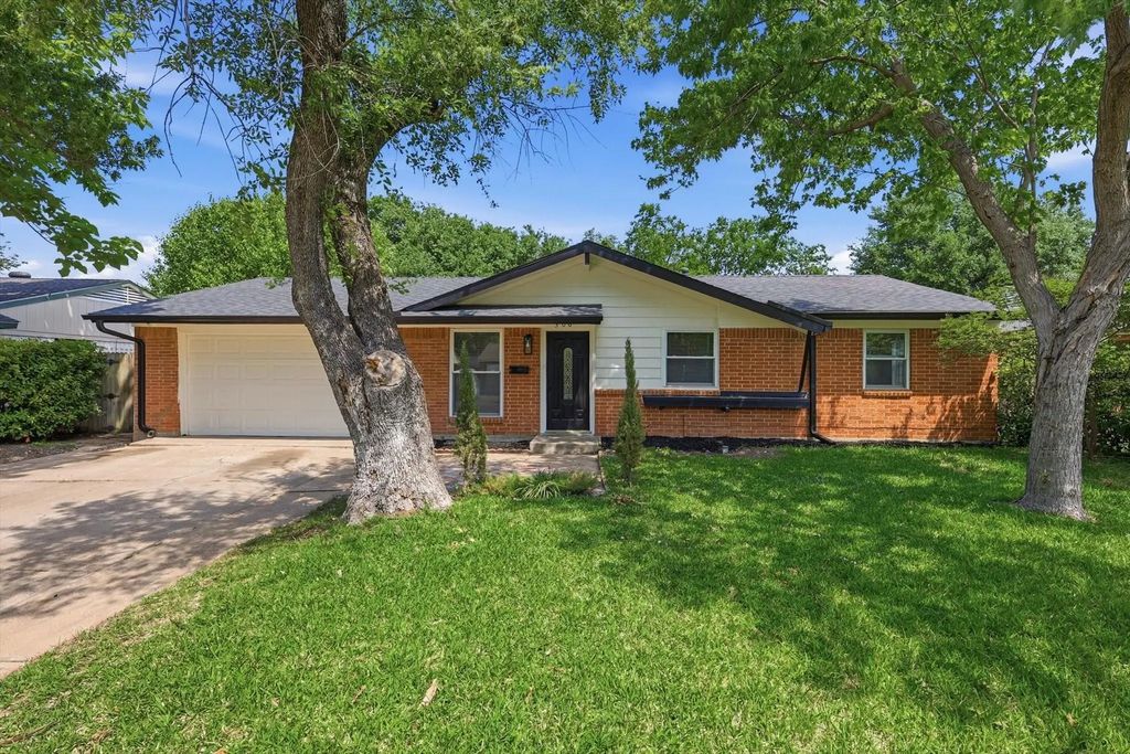 306 Baron Place, Grand Prairie