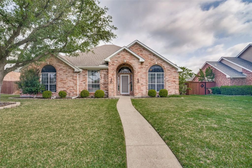 4803 Maple Shade Avenue, Sachse
