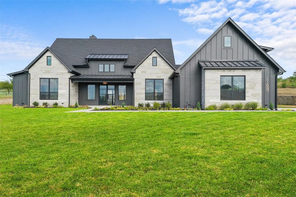 168 Maravilla Drive, Aledo