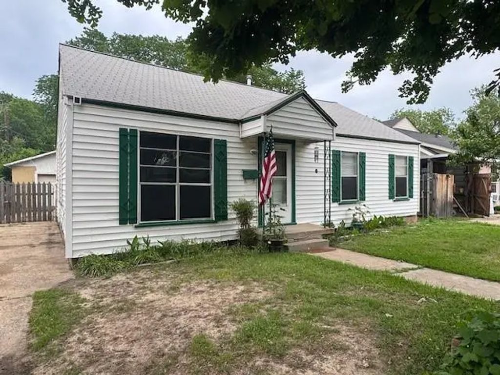 1634 Ash Street, Grand Prairie