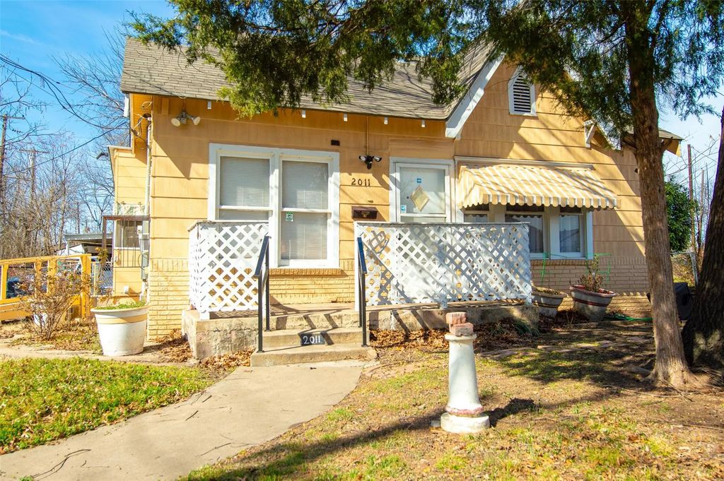 2011 Ramsey Avenue, Dallas