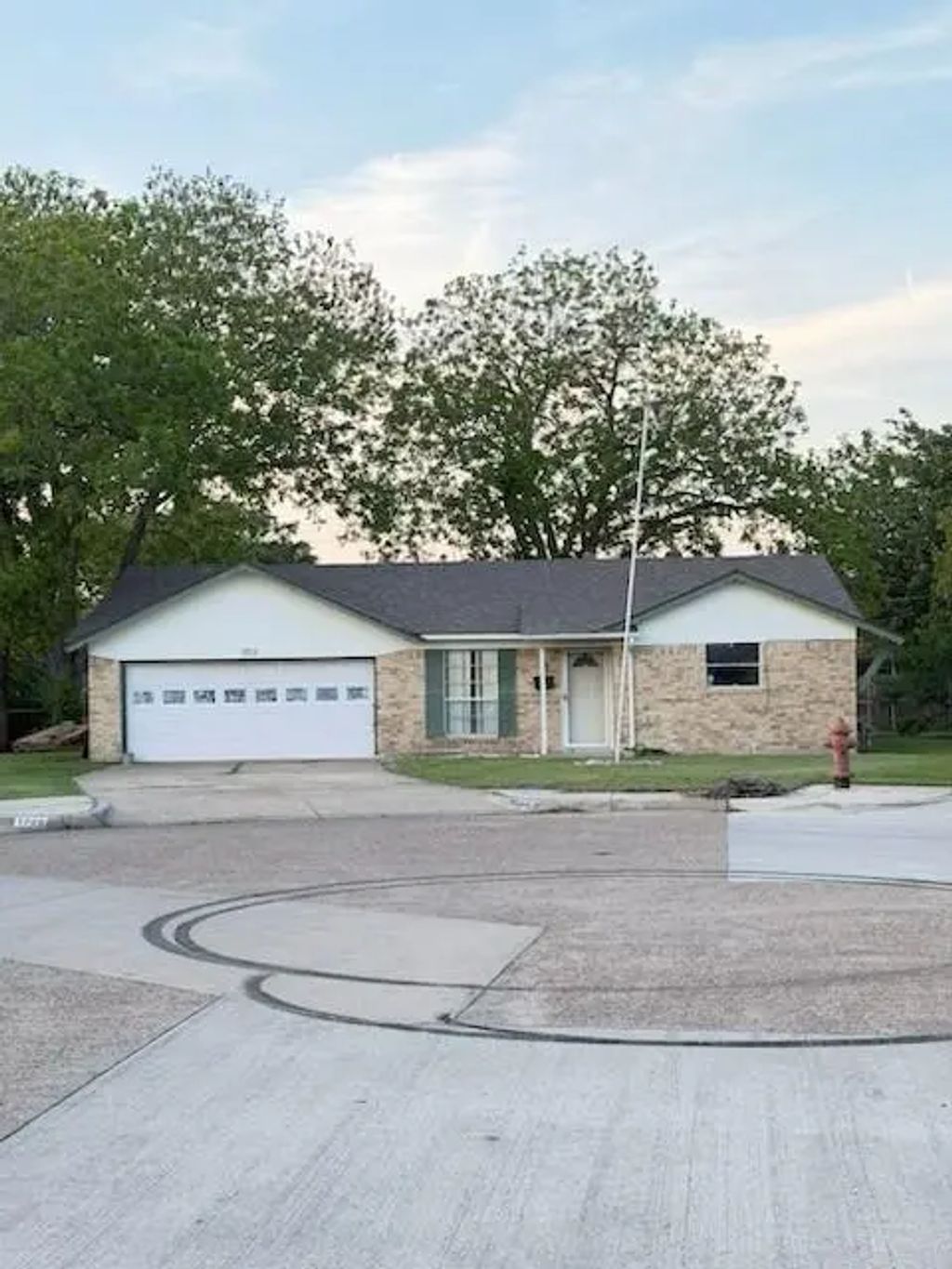 1702 Santa Clara Court, Grand Prairie