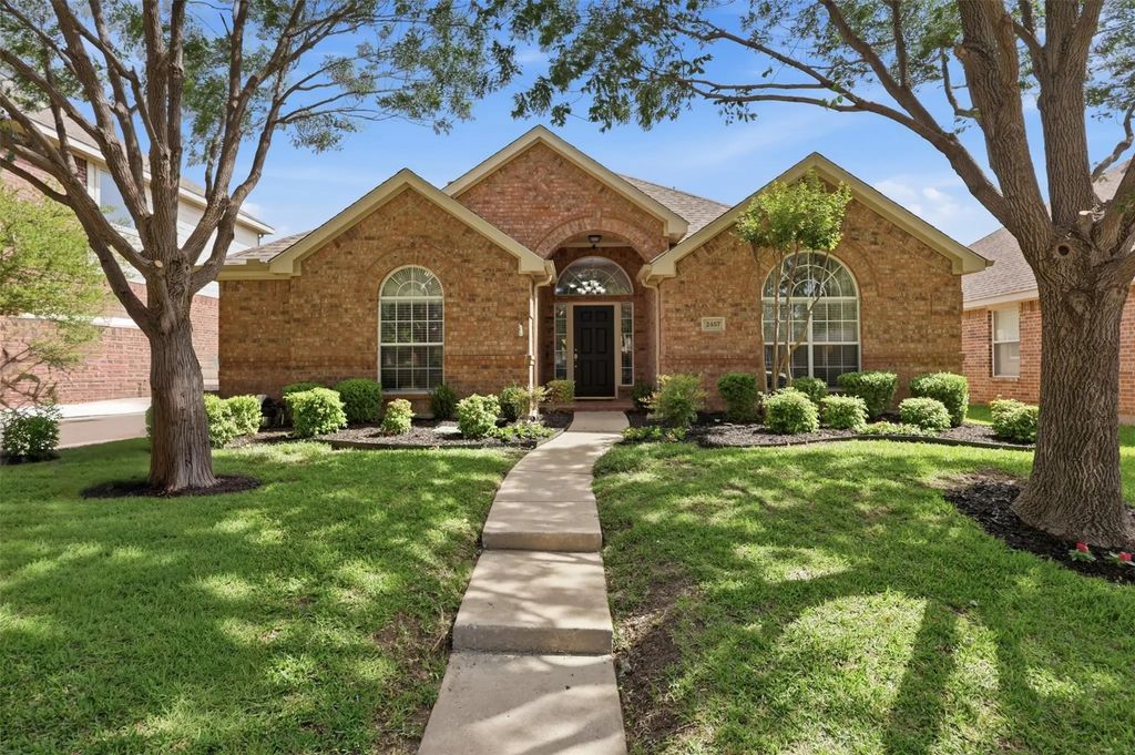 2457 Campfire Lane, Frisco