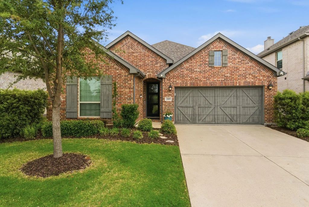 2809 Comal Drive, Little Elm