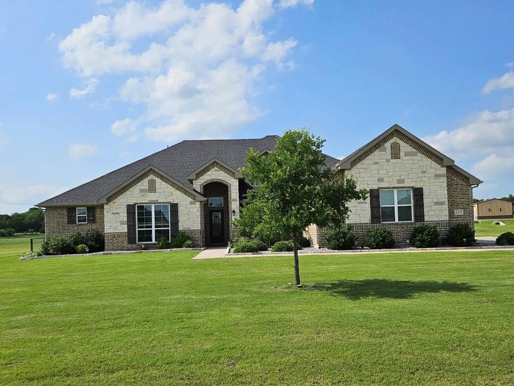 119 Cottonwood Court, Van Alstyne