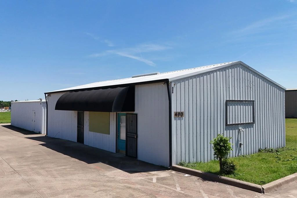 490 N State Highway 342, Red Oak