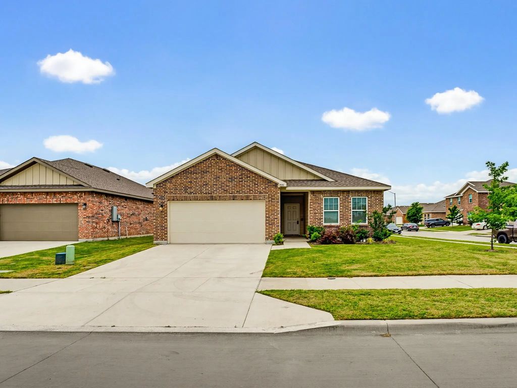 1533 Ancer Way, Fort Worth