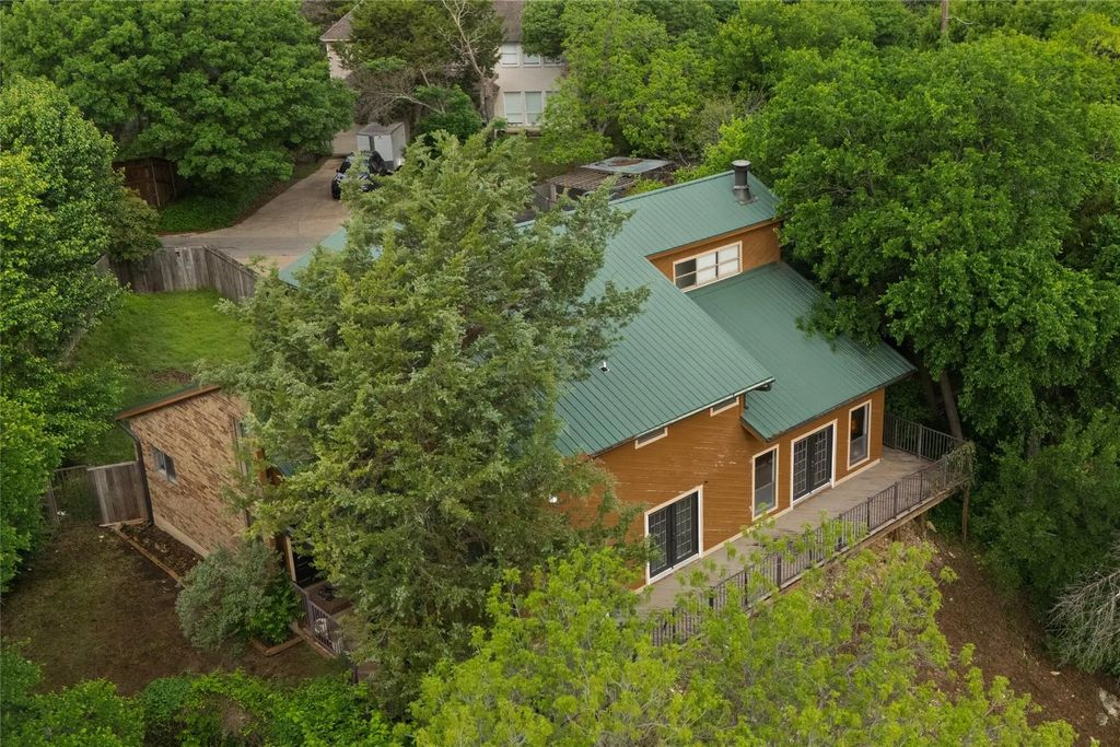 821 Cherlynne Drive, Cedar Hill