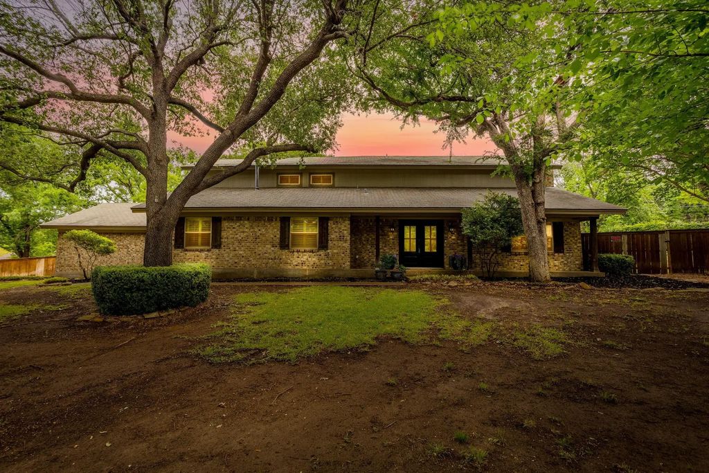 104 Wildwood Court, Azle