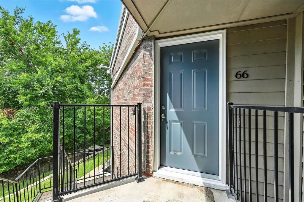 8545 Midpark Road 66, Dallas