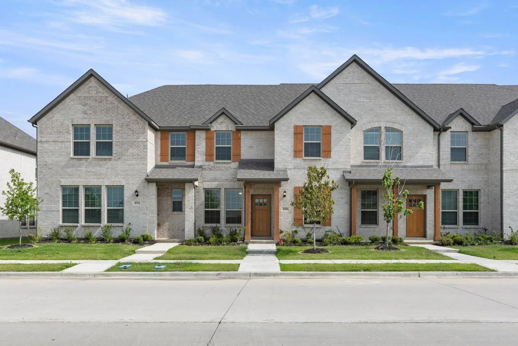 4509 Avion Drive, Sanger