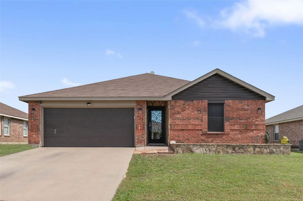 317 Quail Crossing Drive, Sanger
