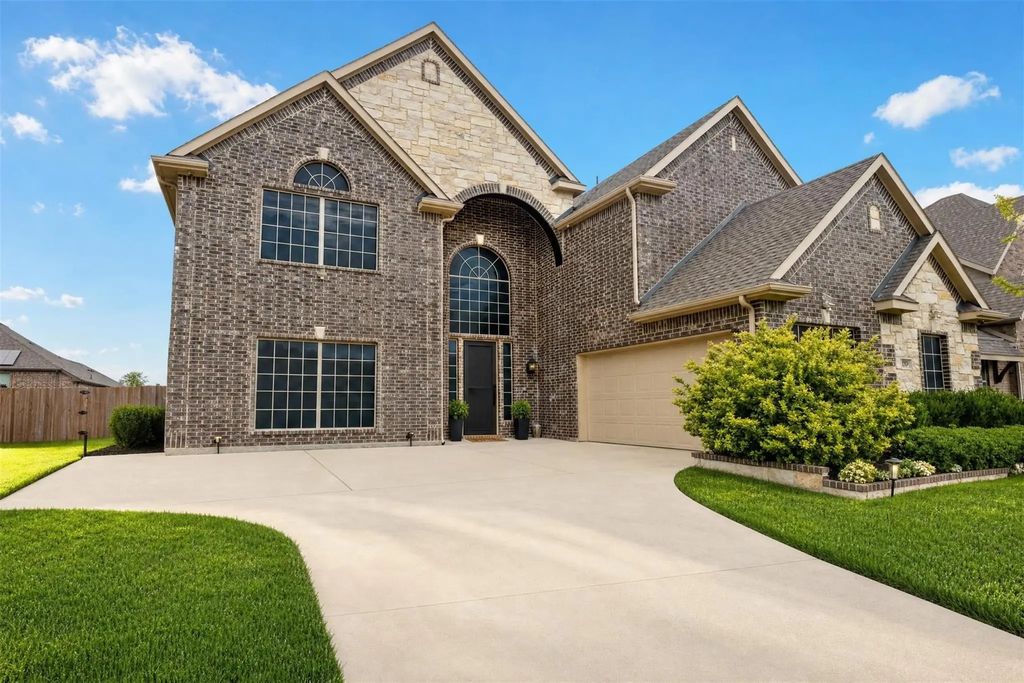 129 Quail Run Road, Red Oak