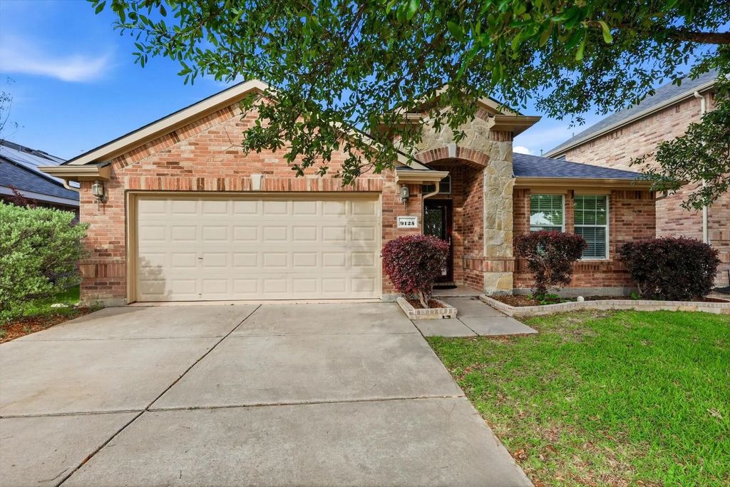 9125 Rainland Court, Arlington