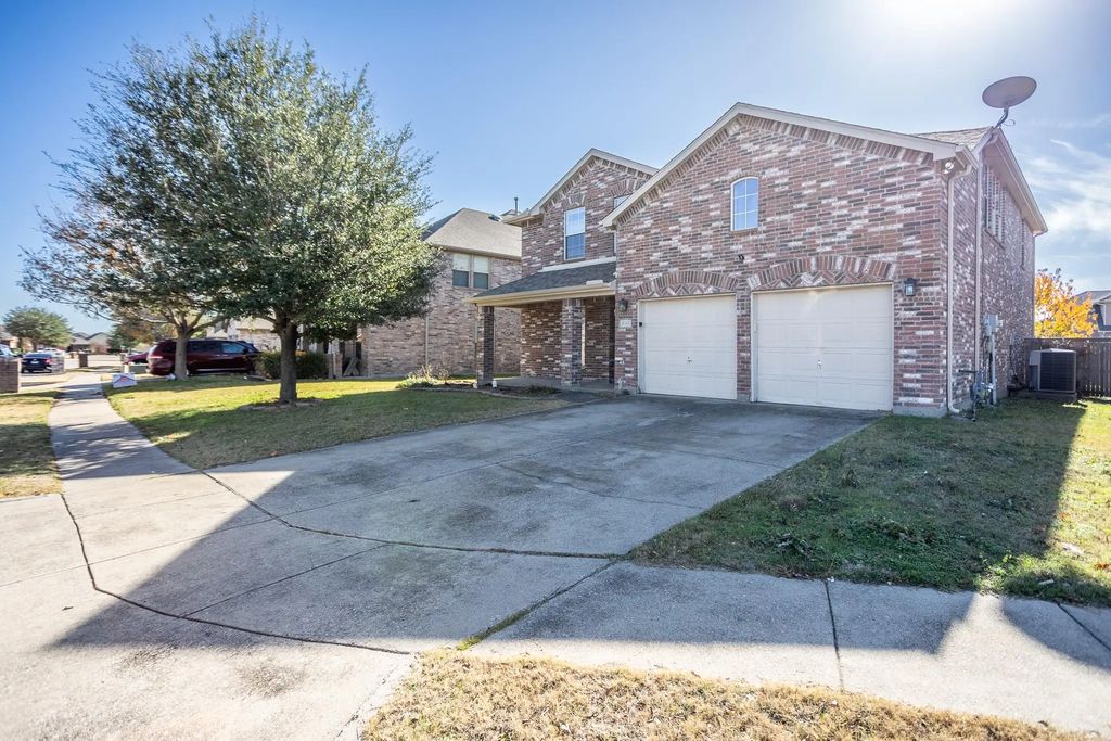 1017 Langford Court, Anna