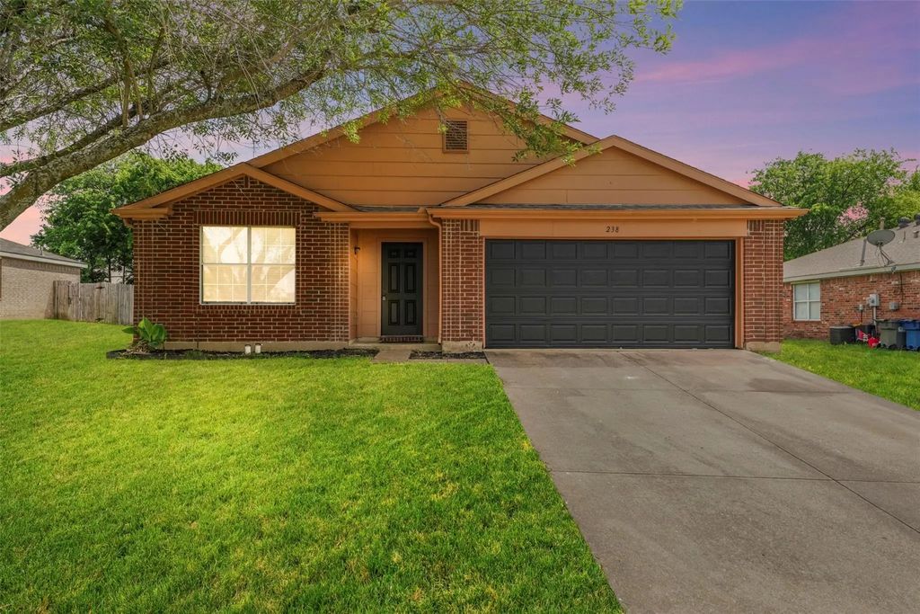 238 Fordham Drive, Glenn Heights