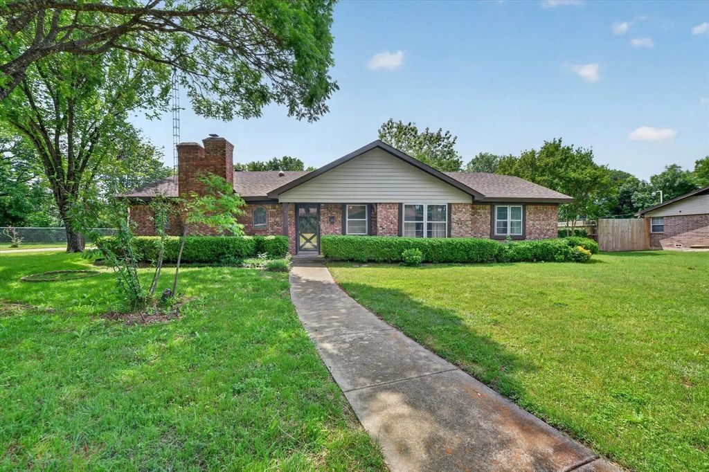 8330 Jerrie Jo Drive, North Richland Hills