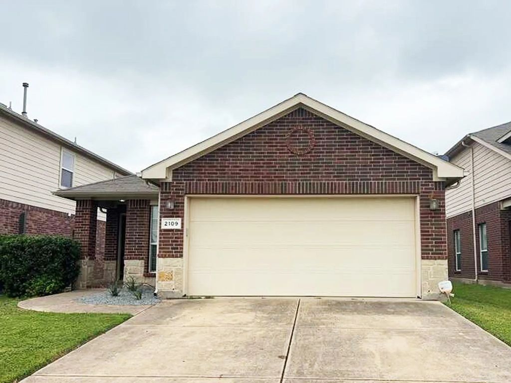 2109 Sweetwood Drive, Fort Worth