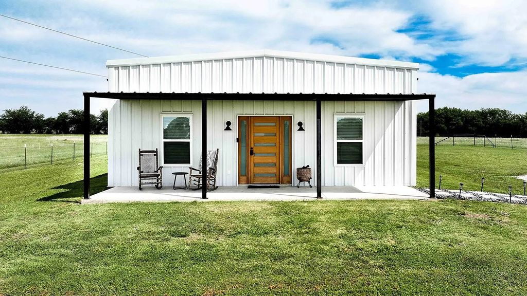 4260 County Road 3108, Campbell