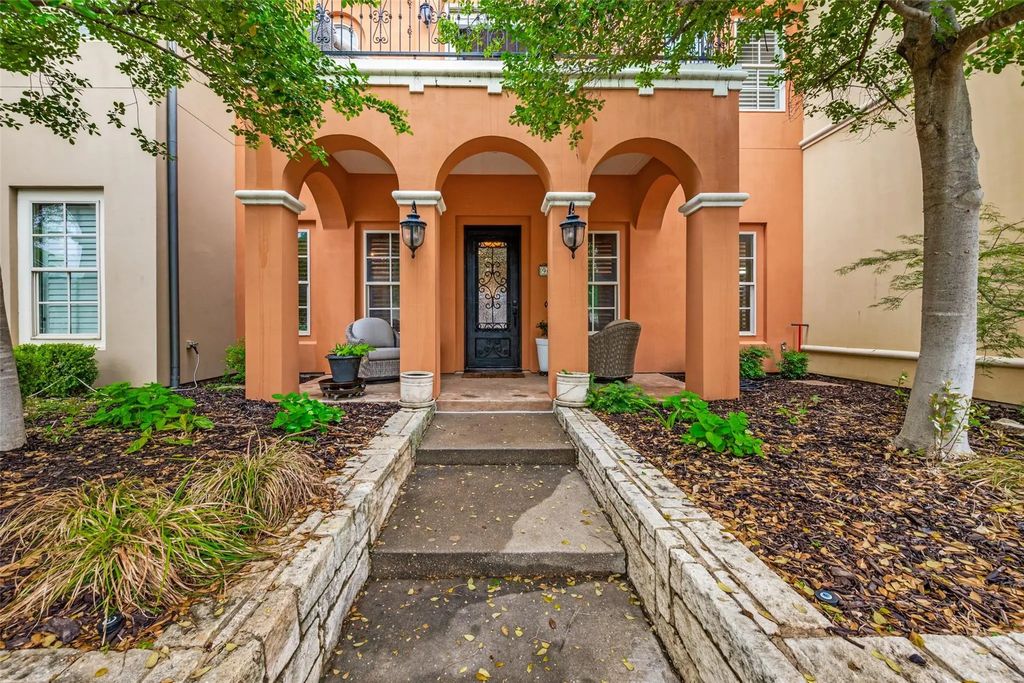 96 Casa Lane 210, Colleyville