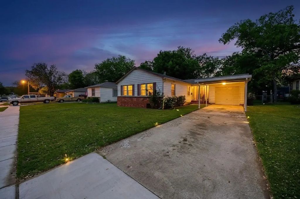 5029 Vicki Street, Haltom City