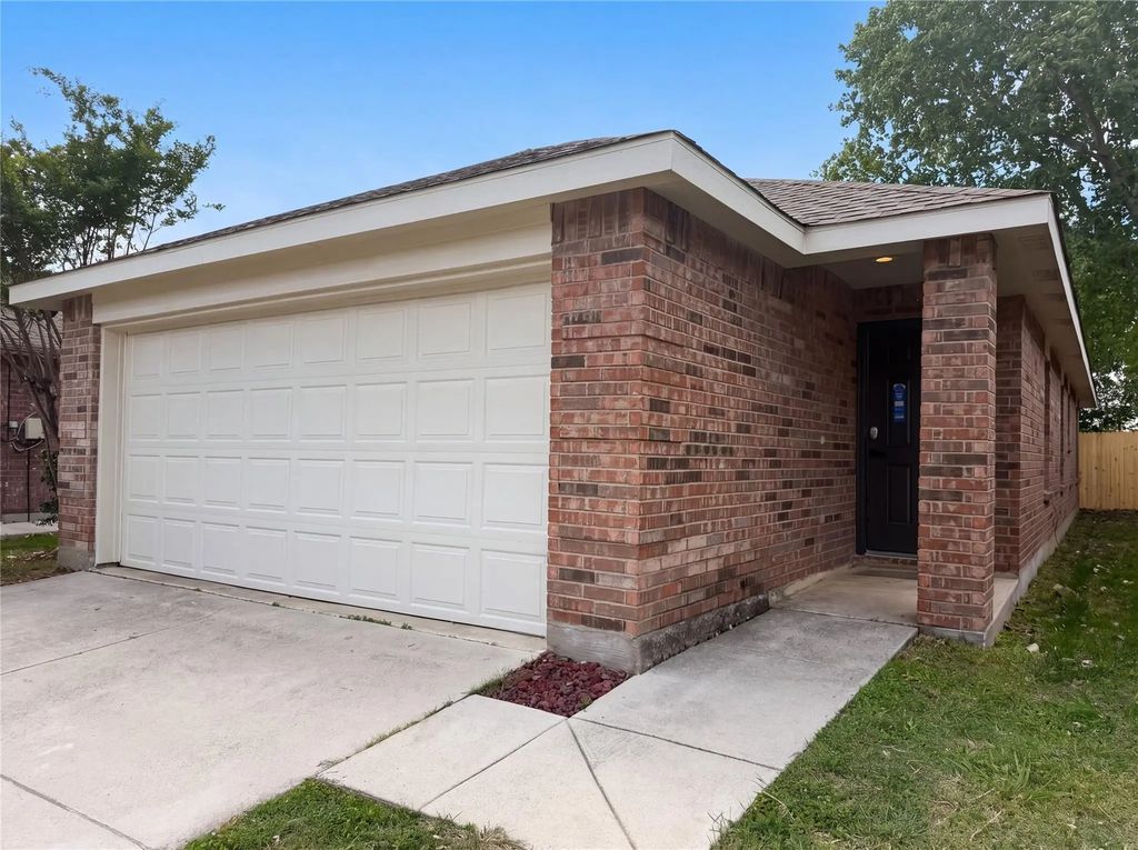 8849 Sun Haven Way, Fort Worth