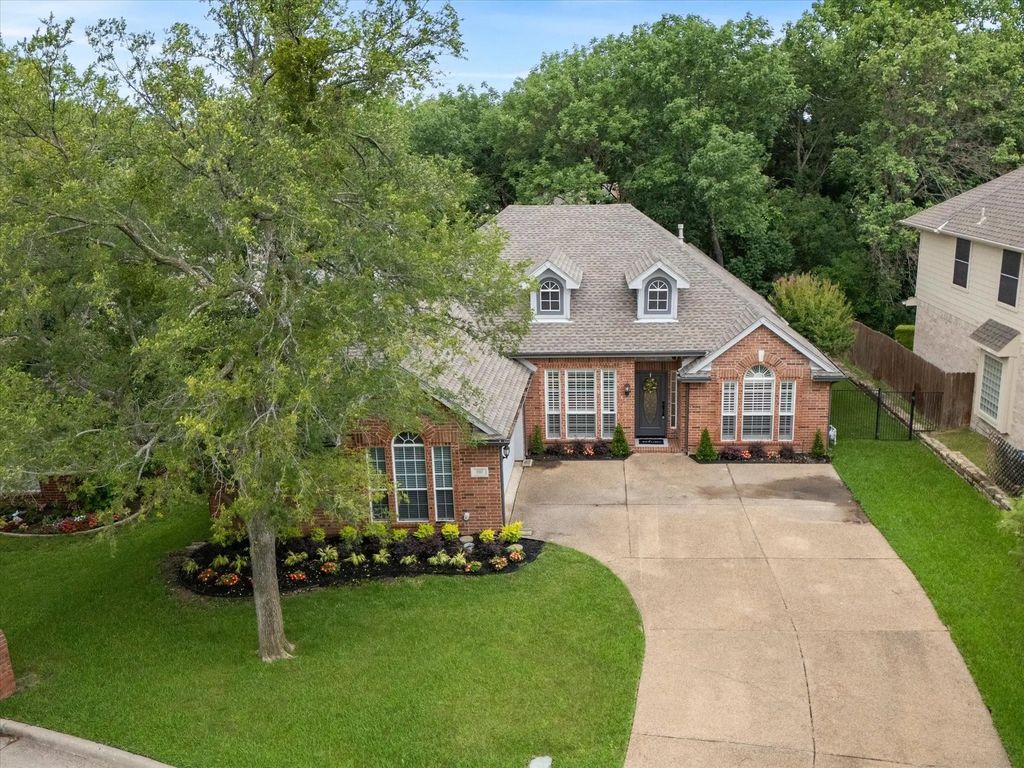 107 Defender Court, Rockwall