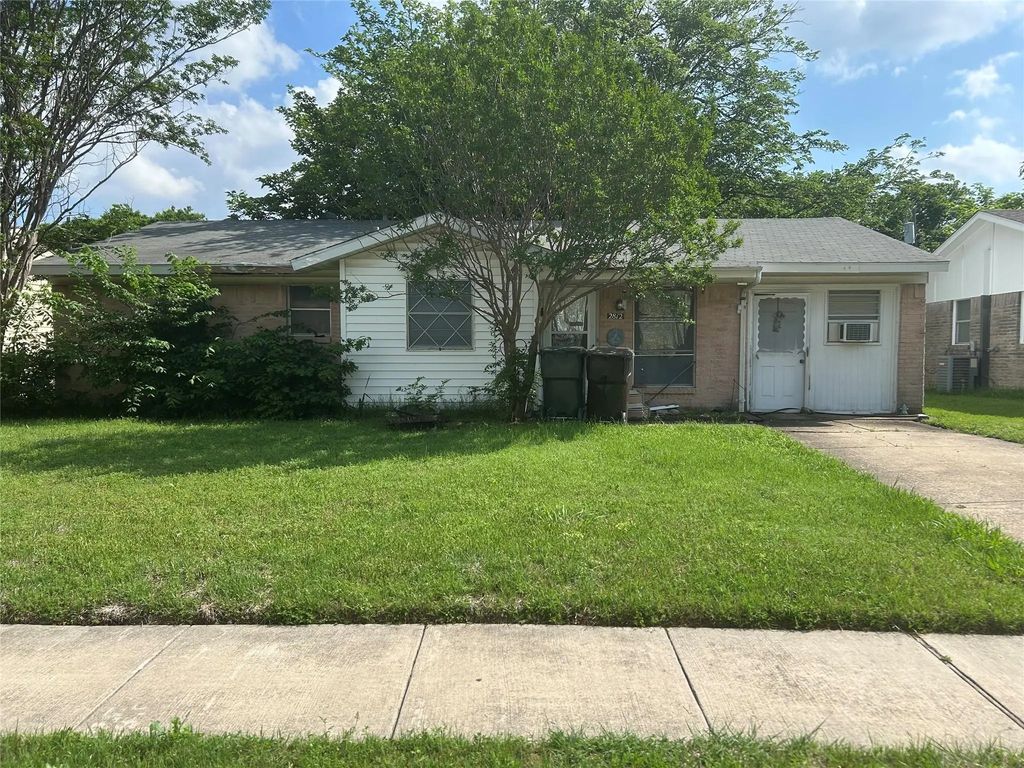 2812 E 15th Street, Plano