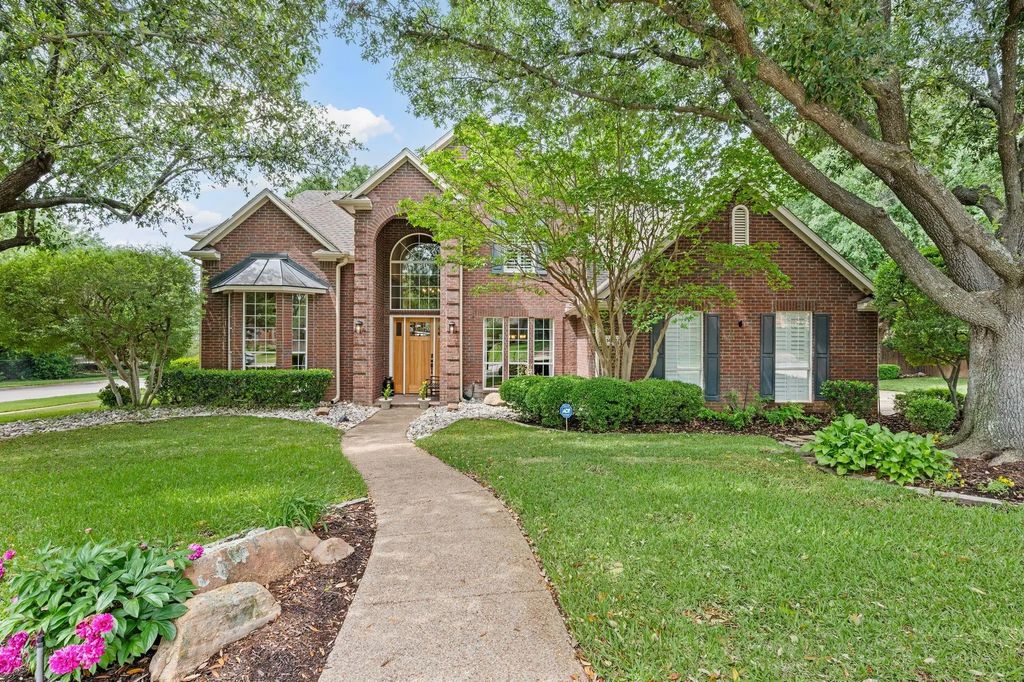 1408 Stone Lakes Drive, Southlake