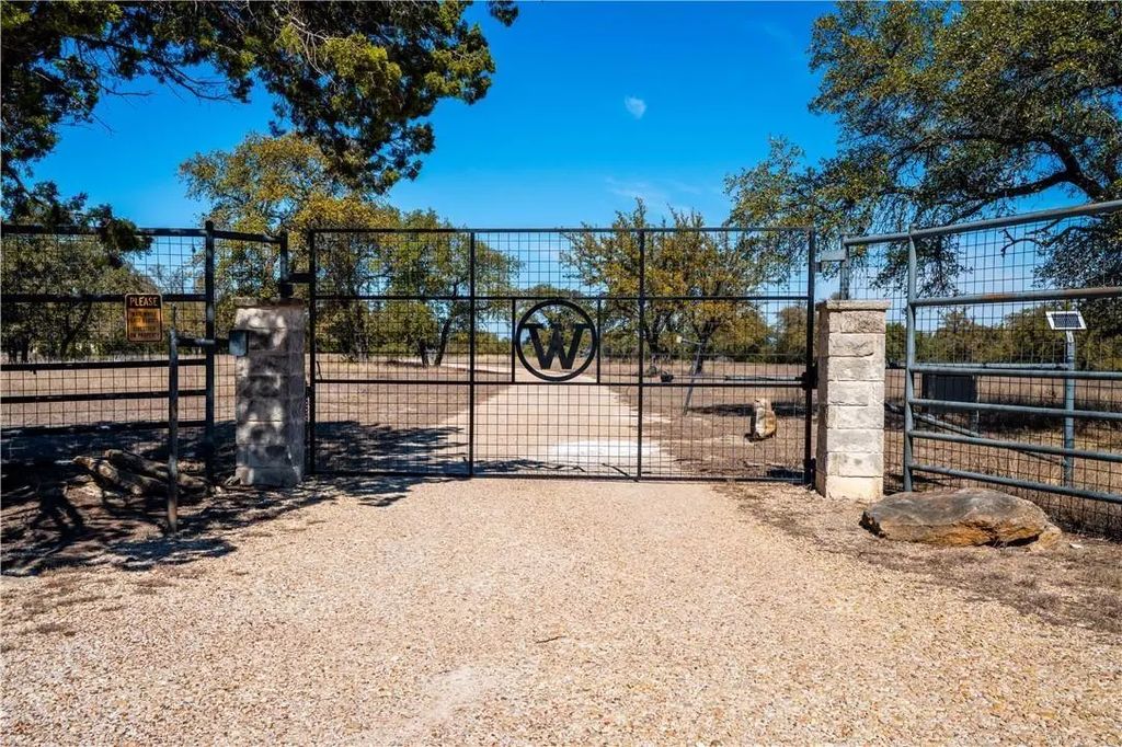 400 Indian Hills Road, Gatesville