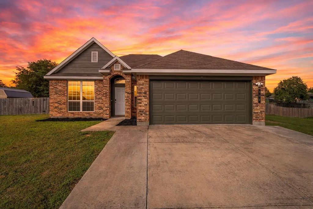 337 Milky Way Road, Bruceville