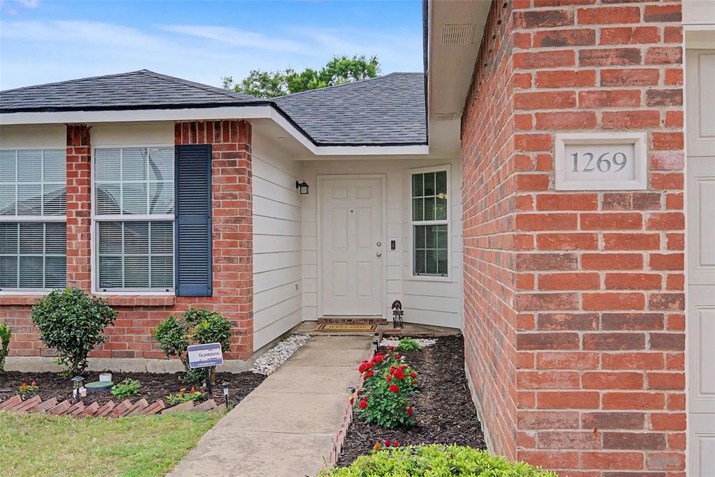 1269 Wysteria Lane, Burleson