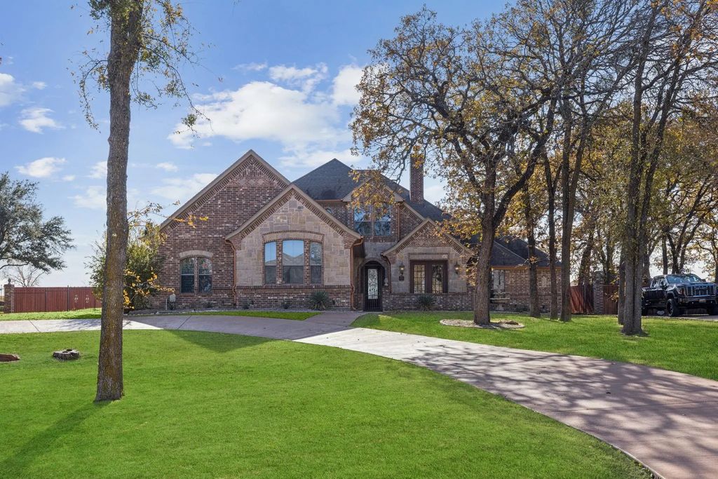 5829 Lakeside Drive, Fort Worth