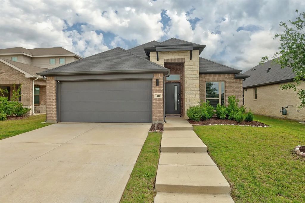 1211 Caddo Hill Court, Royse City