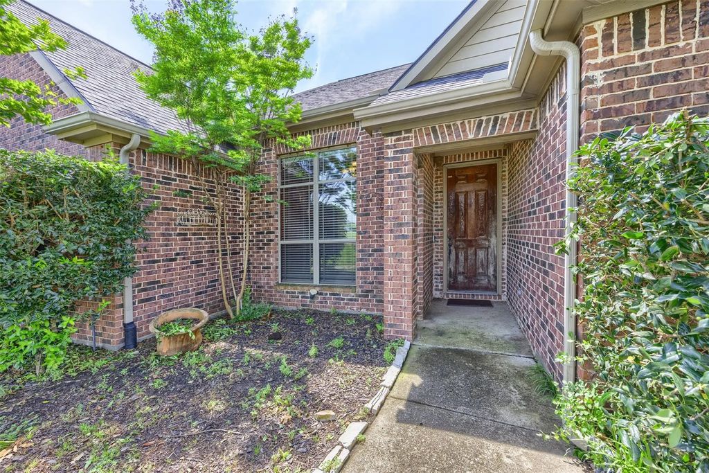 501 Tiger Lane, Gunter