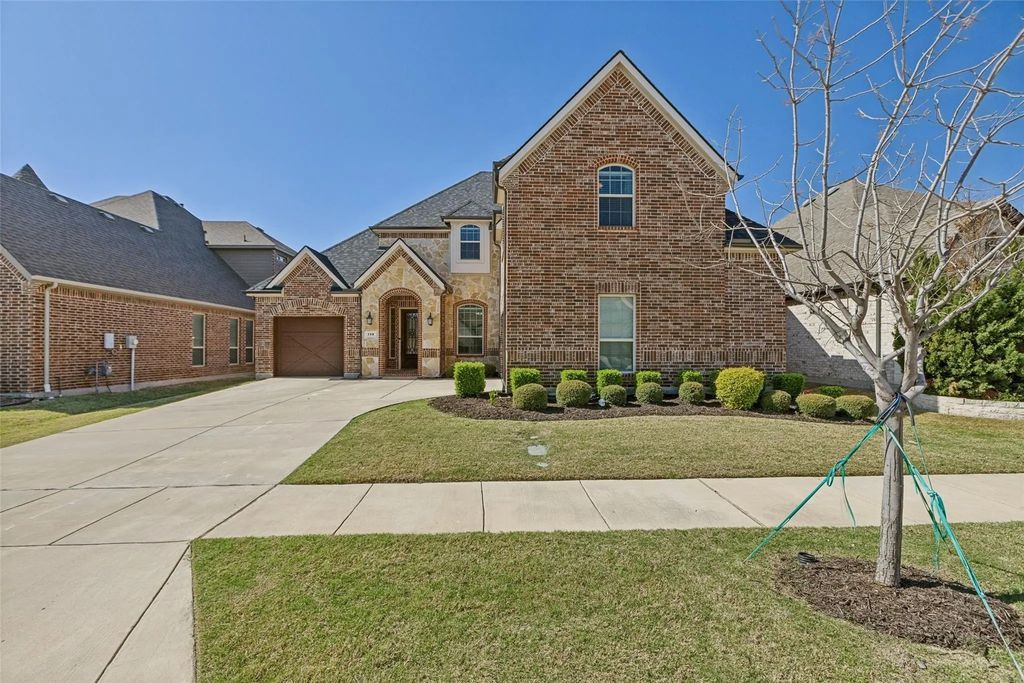 712 Sandbox Drive, Little Elm