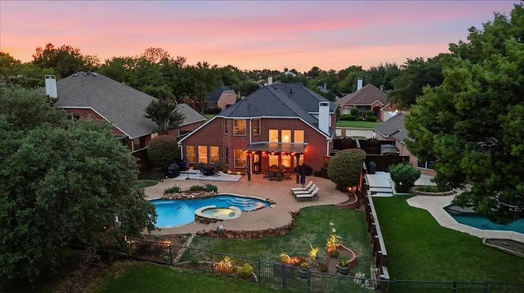 1305 Rosewood Trail, Flower Mound