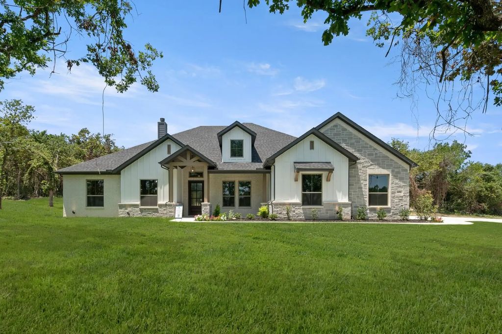 691 Bent Tree Lane, Weatherford