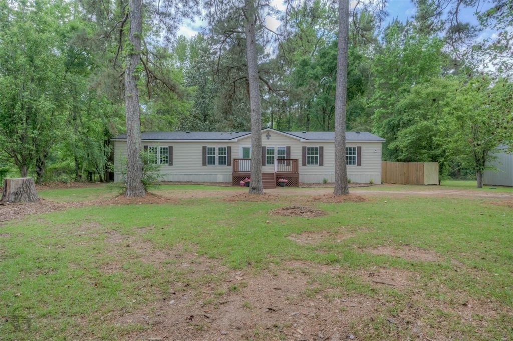379 Fox Creek Drive, Haughton