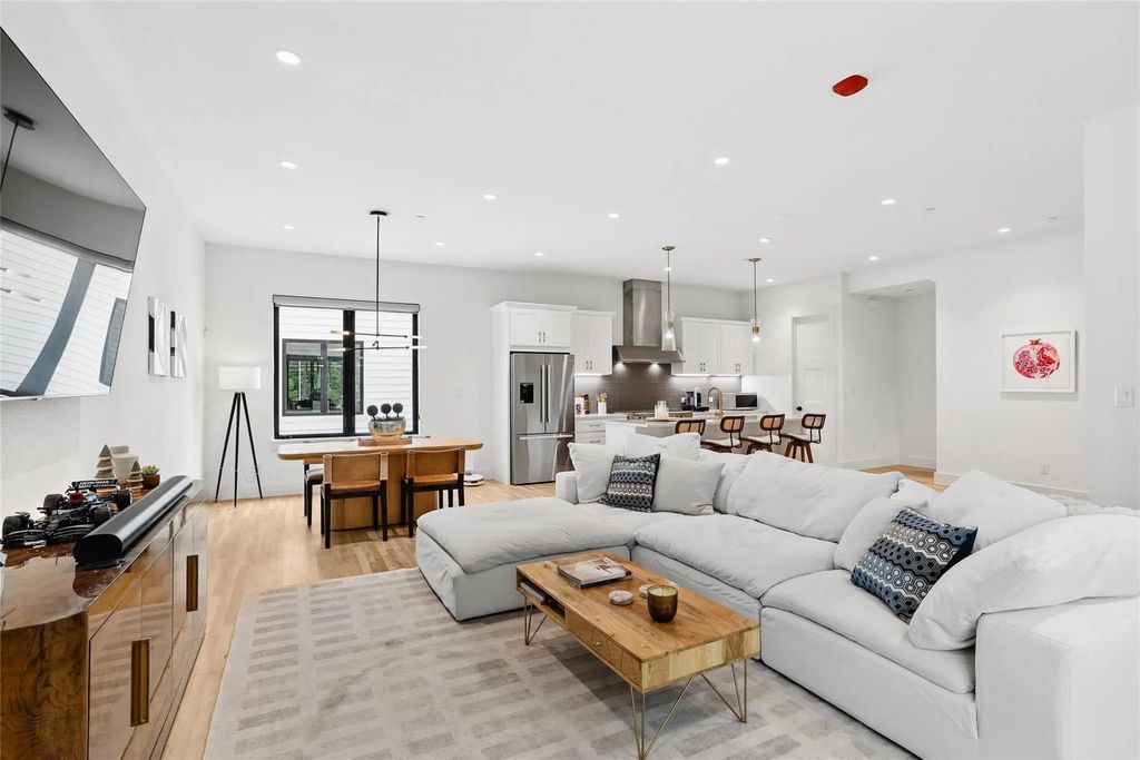 2633 Reagan 105, Dallas