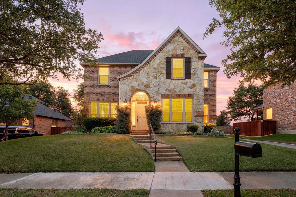 8000 Red River Run, North Richland Hills