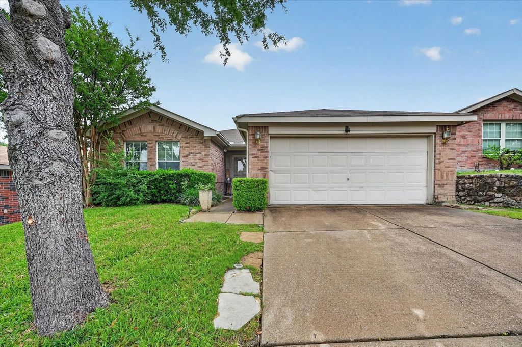 1634 Sax Leigh Drive, Dallas