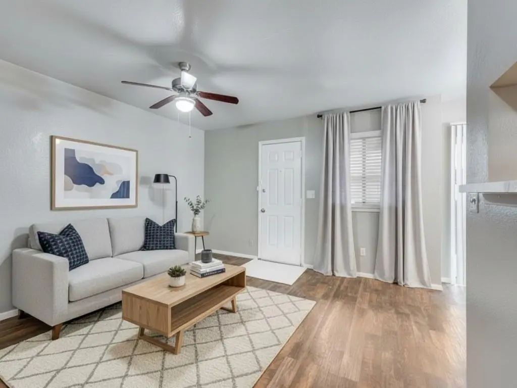 1122 Millview Drive 1103, Arlington